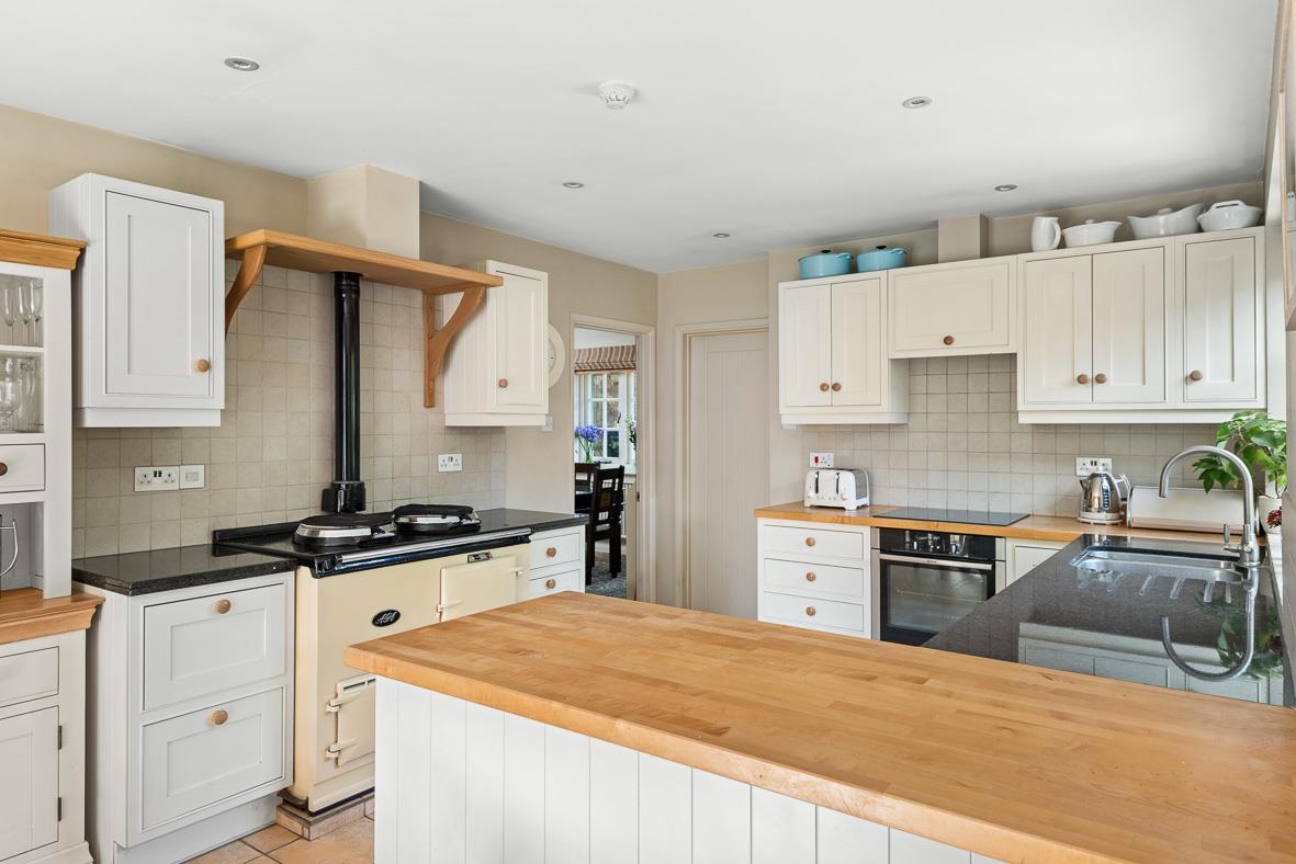 Northfield Avenue, Lower Shiplake
